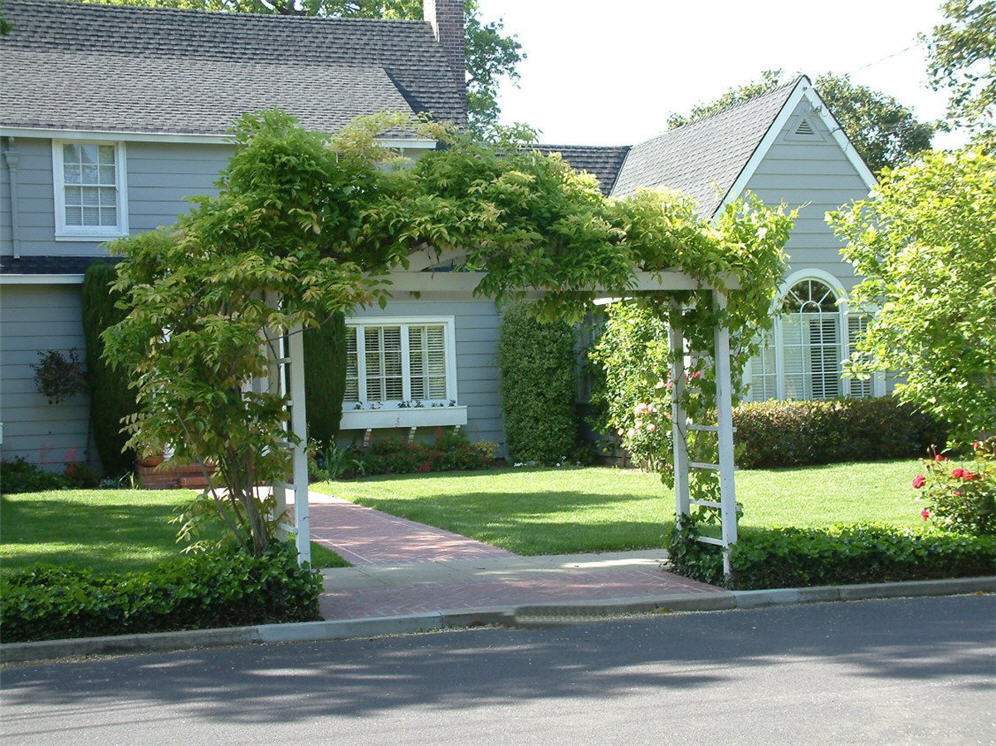 Arbor on the Parkway