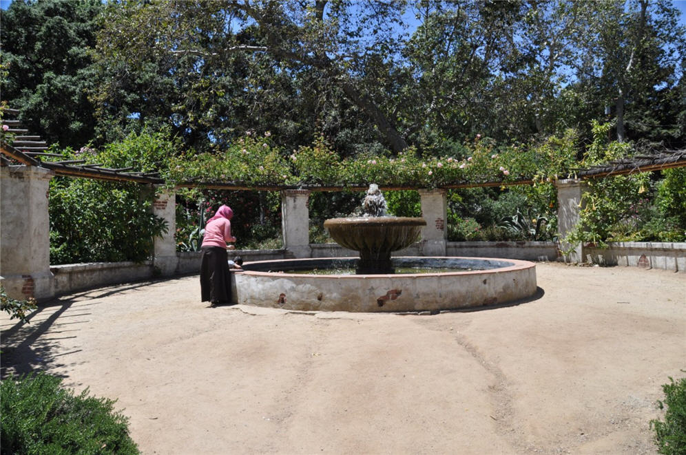 Mediterranean Style Fountain